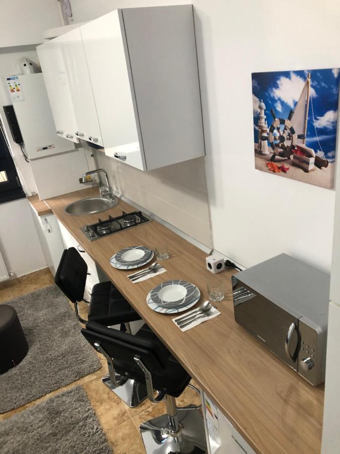 Smaraldul Madalinei Apartment Констанца Екстериор снимка